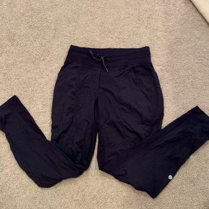 Lululemon navy mesh joggers size 4